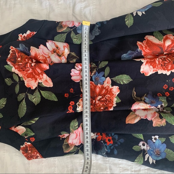 RW&Co Floral Dress - Picture 9 of 10